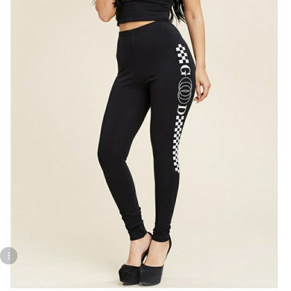 🔴GOOD Two Piece Hoodie Crop Top & Leggings Set - Picture 3 of 3